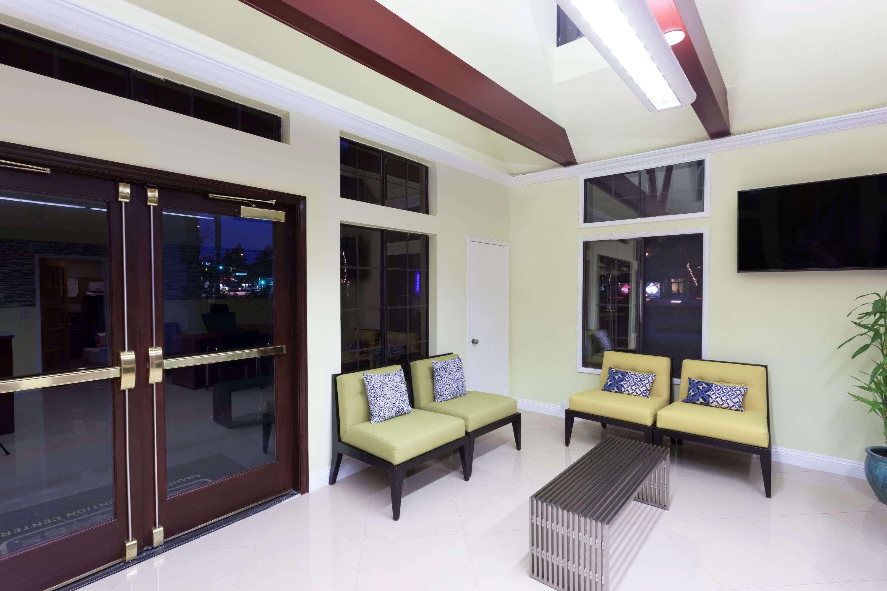 Ramada By Wyndham Anaheim Convention Center Otel Dış mekan fotoğraf
