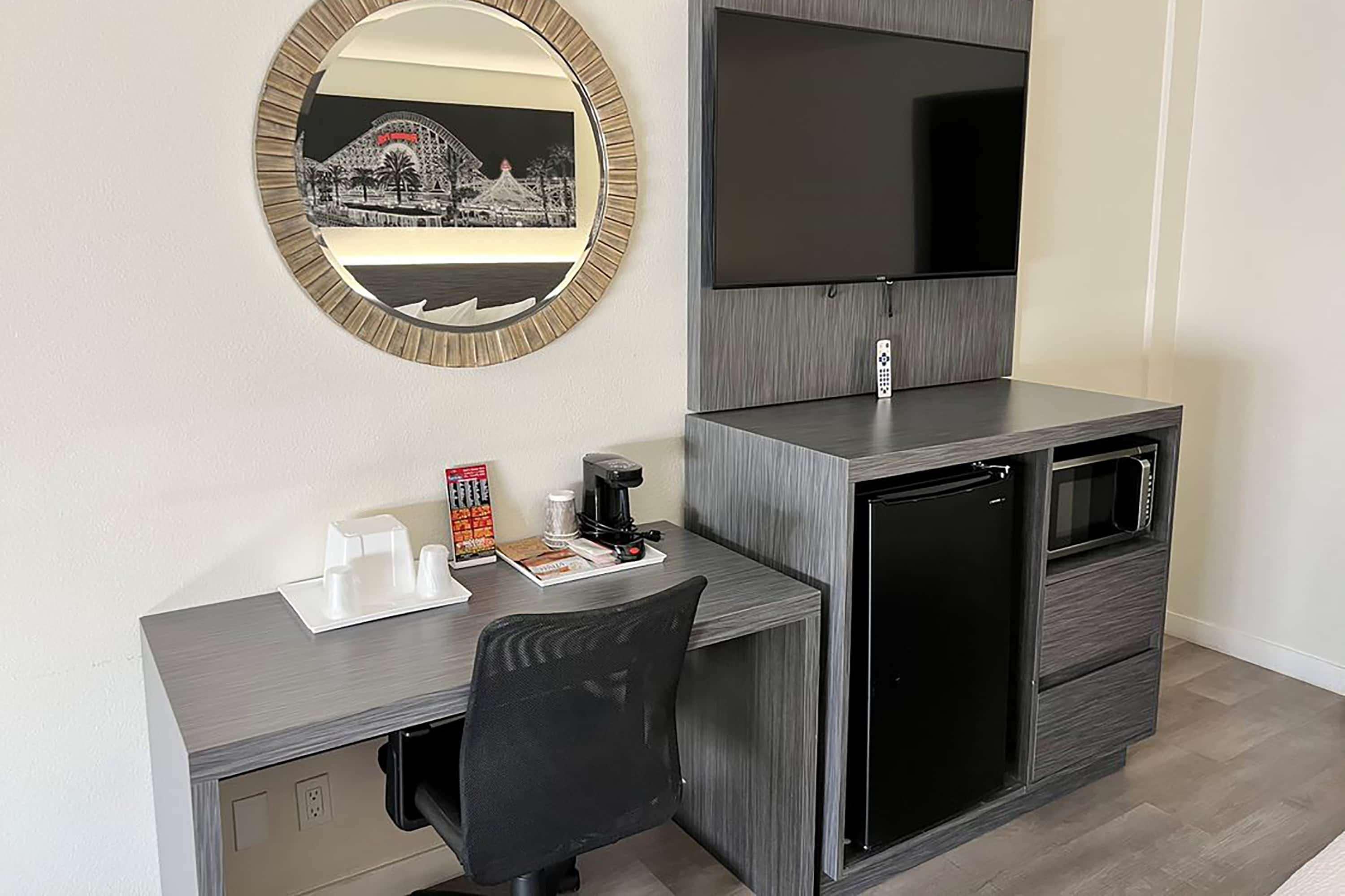 Ramada By Wyndham Anaheim Convention Center Otel Dış mekan fotoğraf