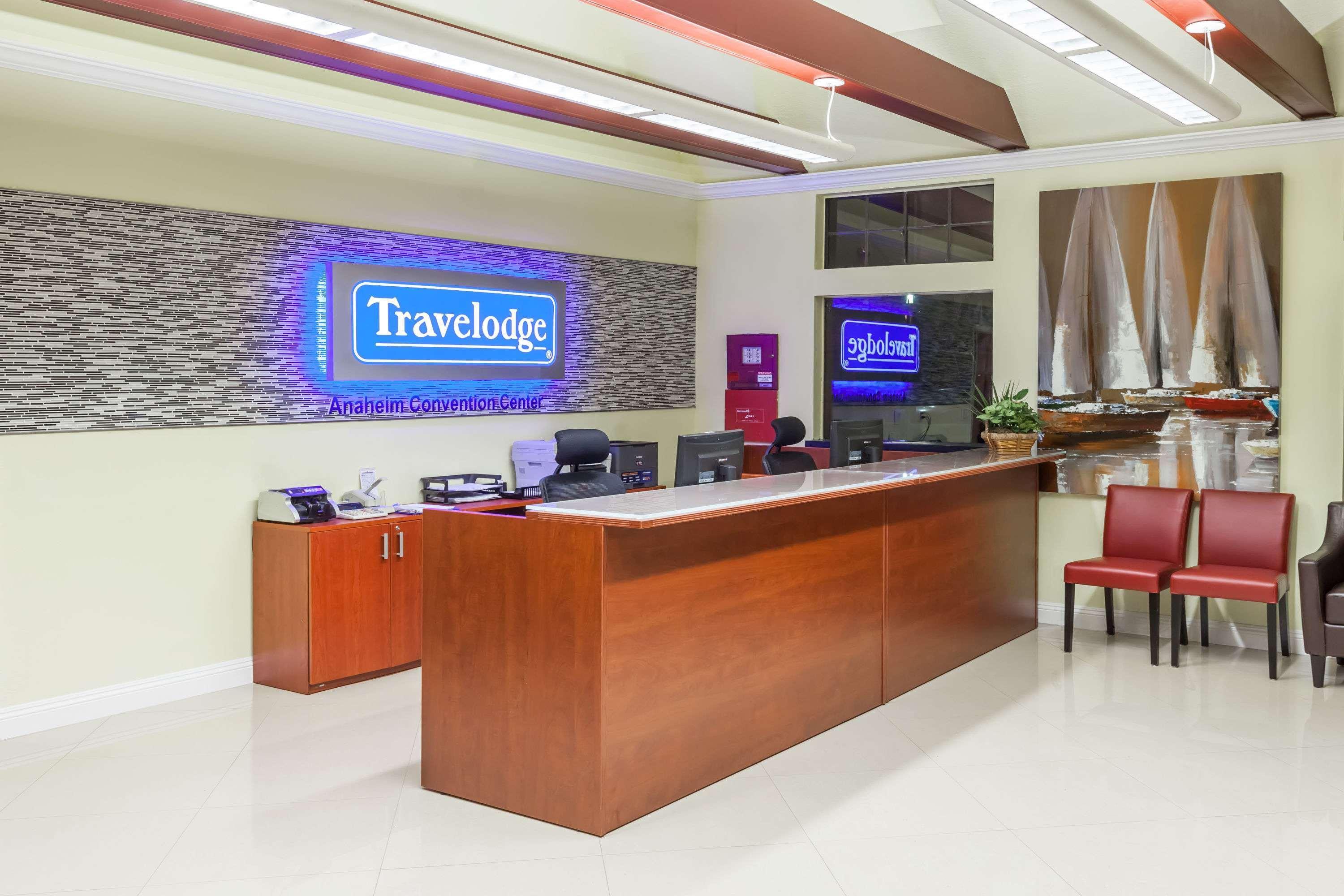 Ramada By Wyndham Anaheim Convention Center Otel Dış mekan fotoğraf